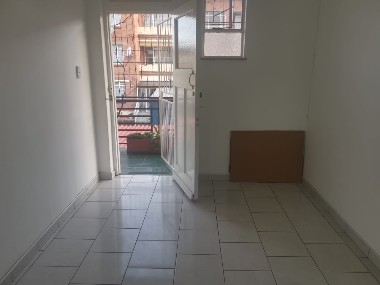 To Let 1 Bedroom Property for Rent in Lambton Gauteng