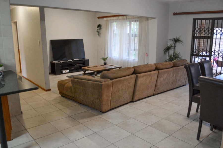 To Let 3 Bedroom Property for Rent in Silver Lakes Gauteng