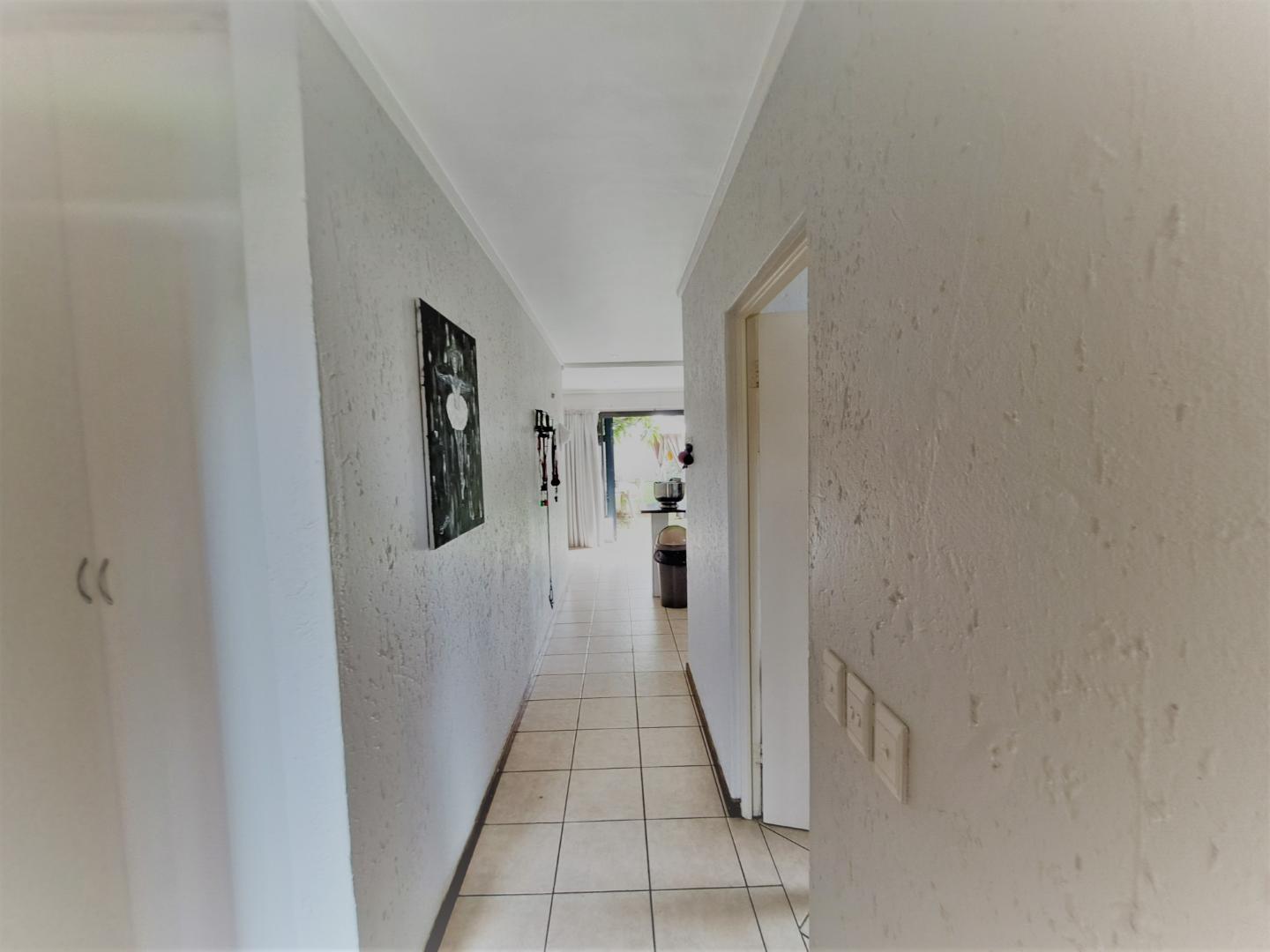 1 Bedroom Property for Sale in Darrenwood Gauteng