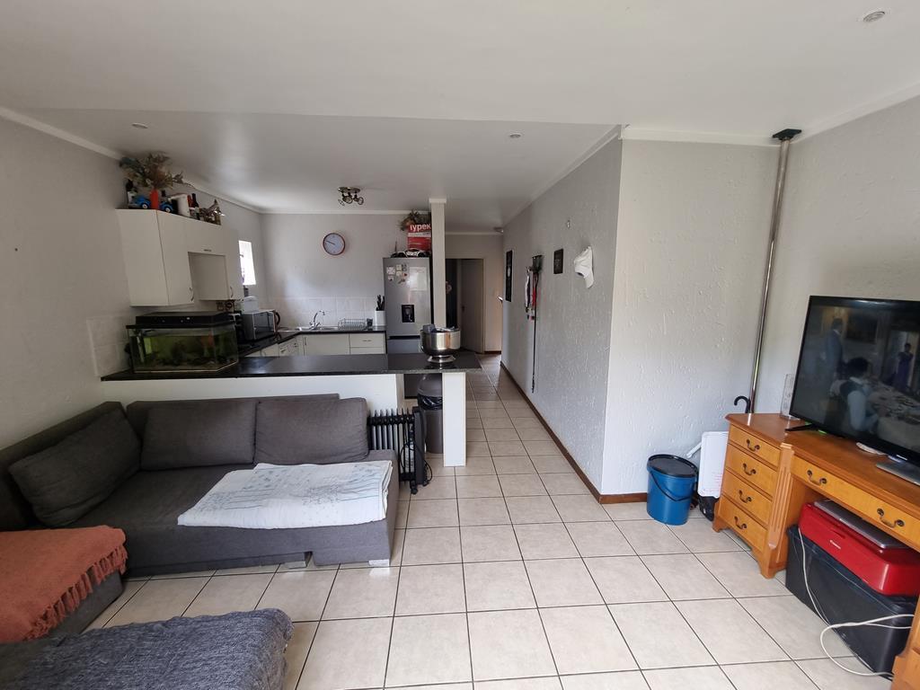 1 Bedroom Property for Sale in Darrenwood Gauteng