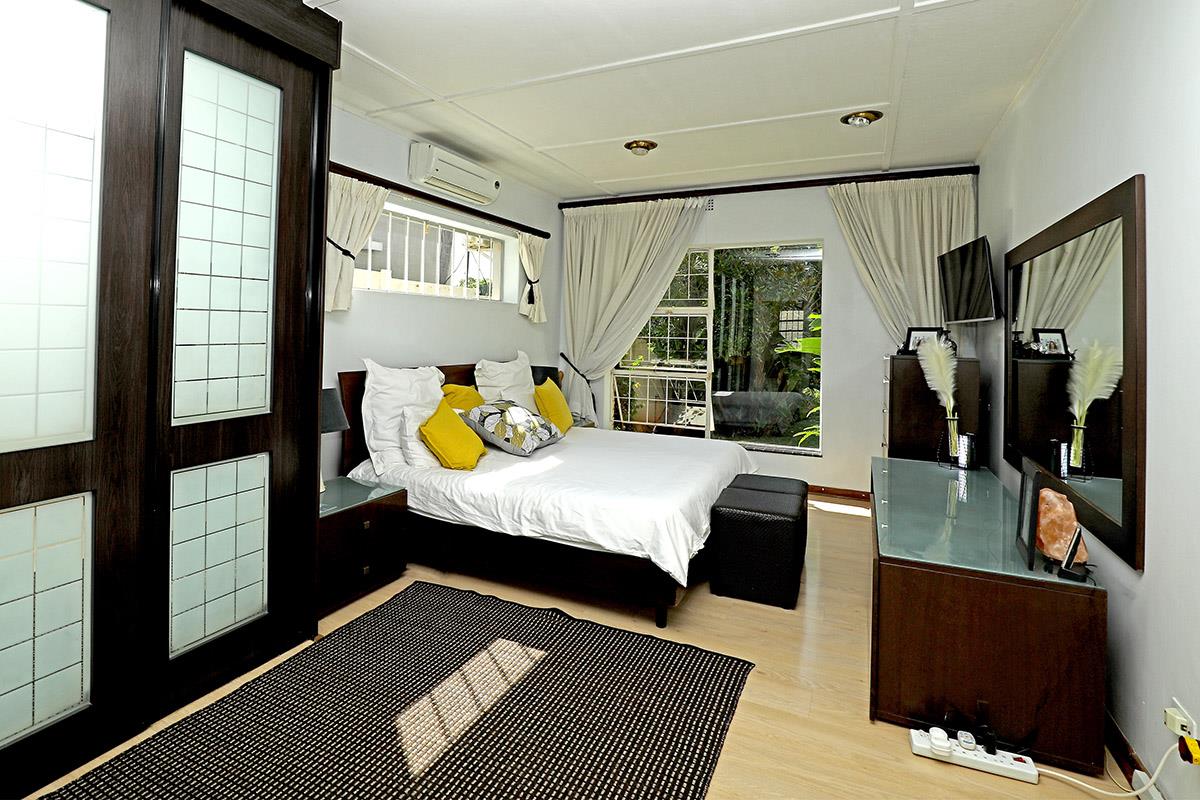 4 Bedroom Property for Sale in Glenhazel Gauteng