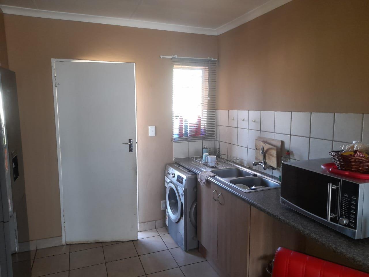 2 Bedroom Property for Sale in The Orchards Gauteng