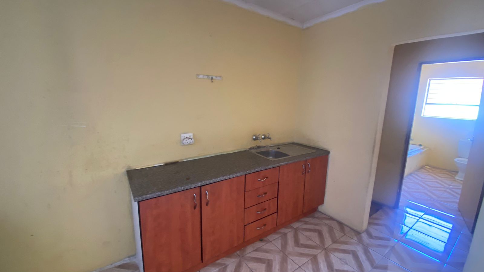 1 Bedroom Property for Sale in Vosloorus Gauteng