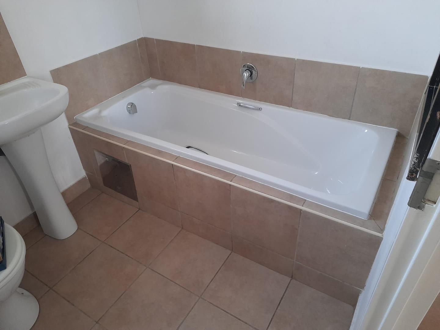 2 Bedroom Property for Sale in Savanna City Gauteng