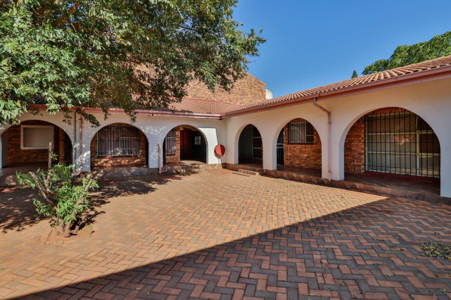 5 Bedroom Property for Sale in Bakerton Gauteng