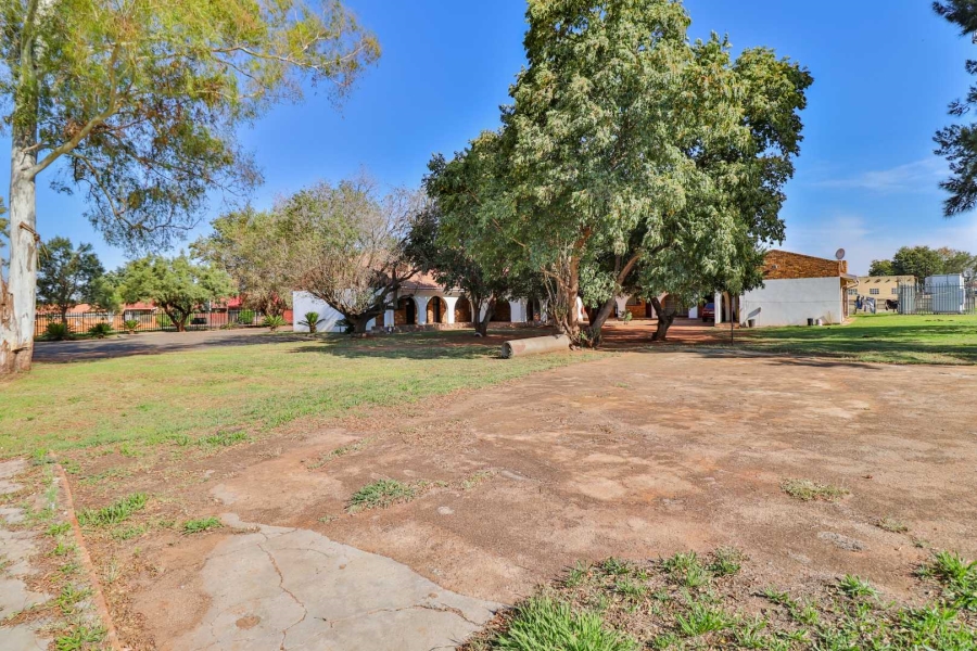 5 Bedroom Property for Sale in Bakerton Gauteng