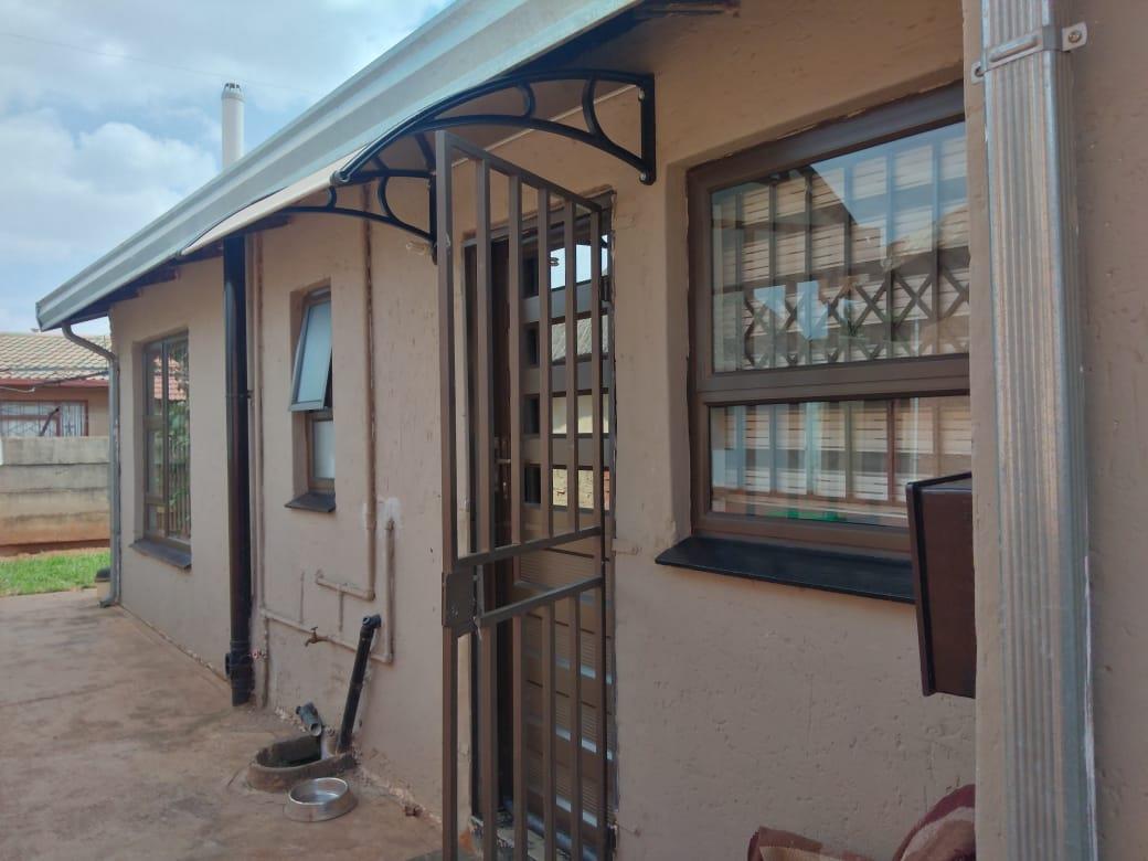 4 Bedroom Property for Sale in Vosloorus Gauteng