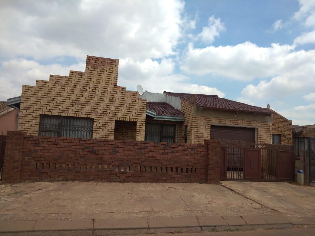 4 Bedroom Property for Sale in Vosloorus Gauteng