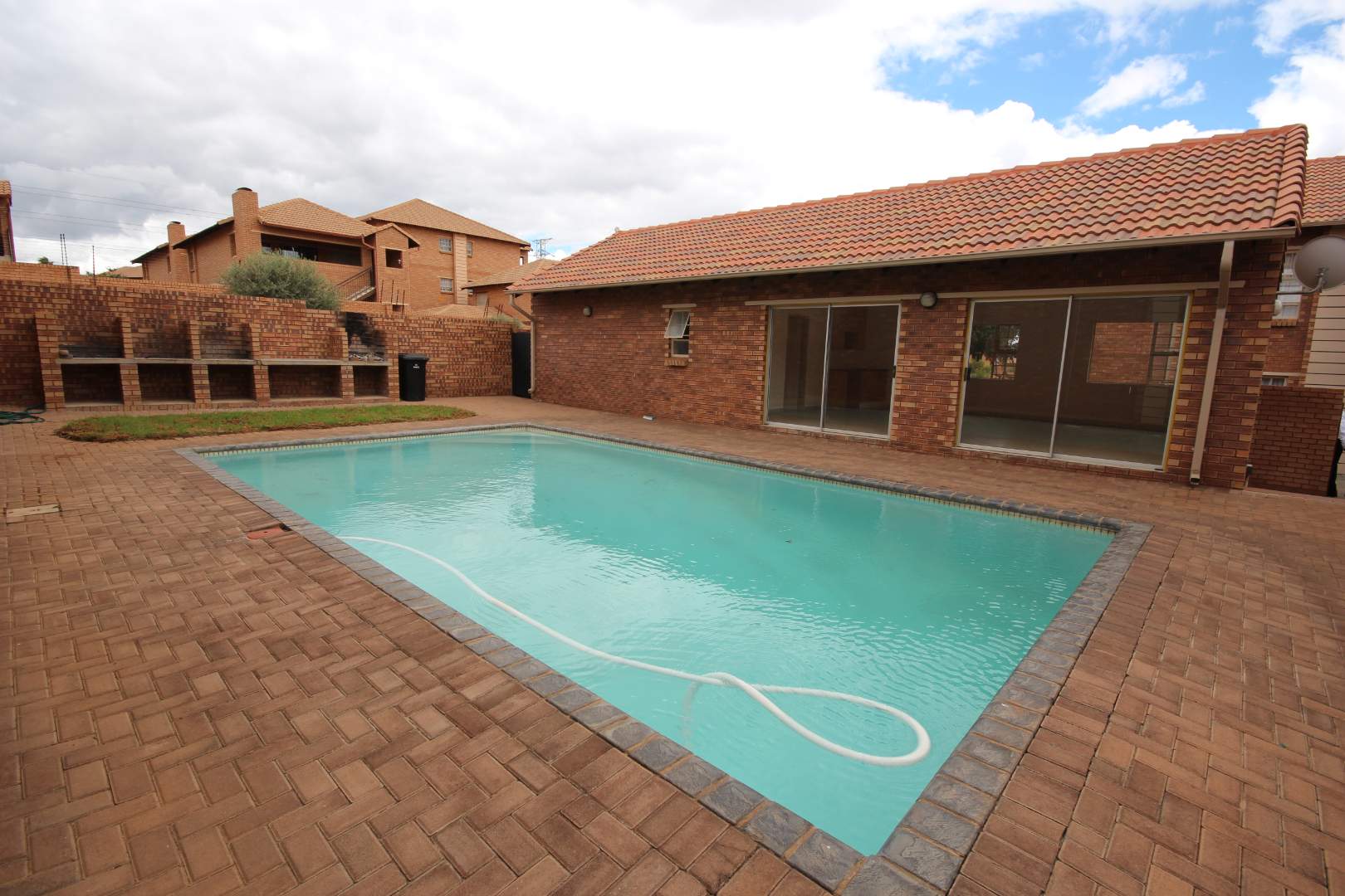 To Let 2 Bedroom Property for Rent in Hazeldean Gauteng