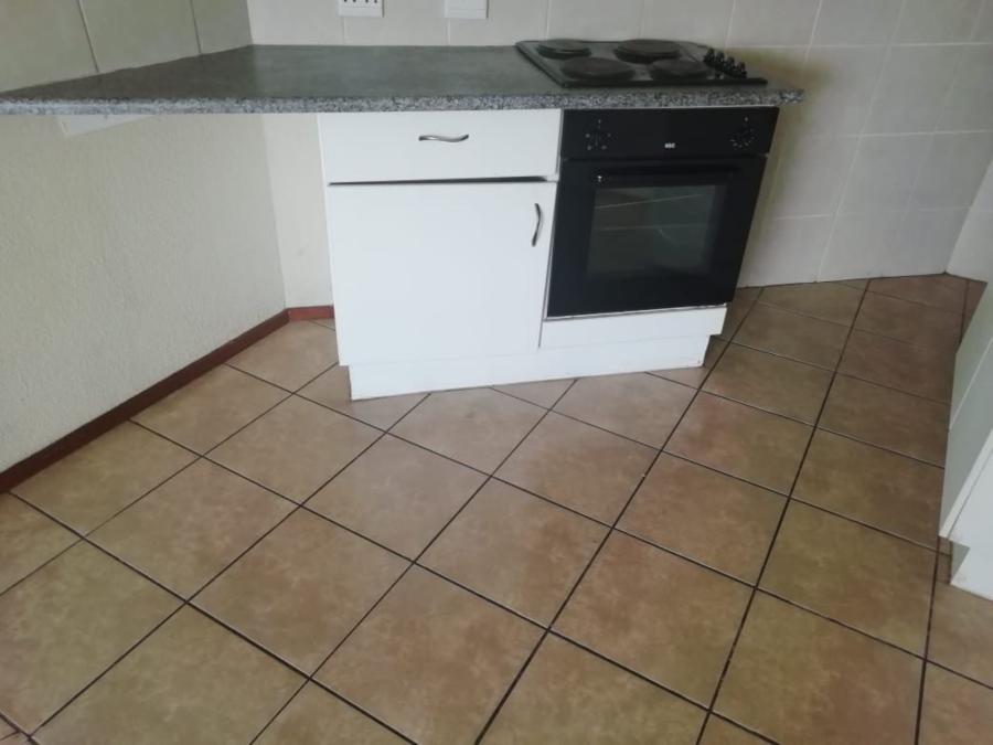 2 Bedroom Property for Sale in Kempton Park Central Gauteng