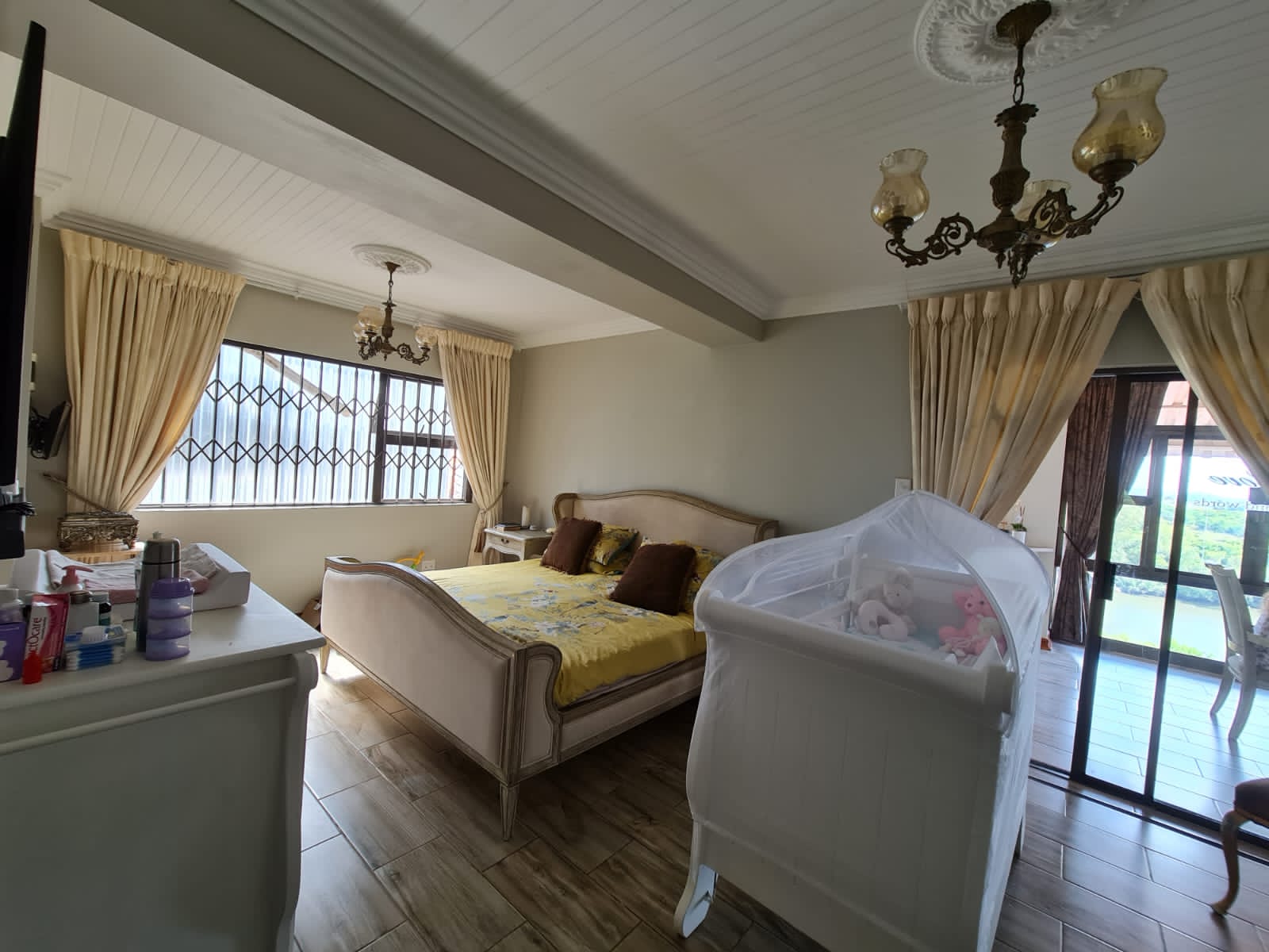 5 Bedroom Property for Sale in Vaaloewer Gauteng