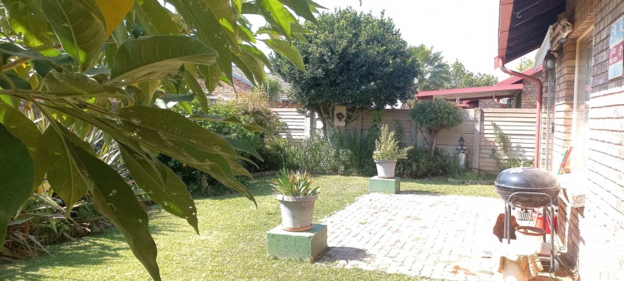 2 Bedroom Property for Sale in Doornpoort Gauteng