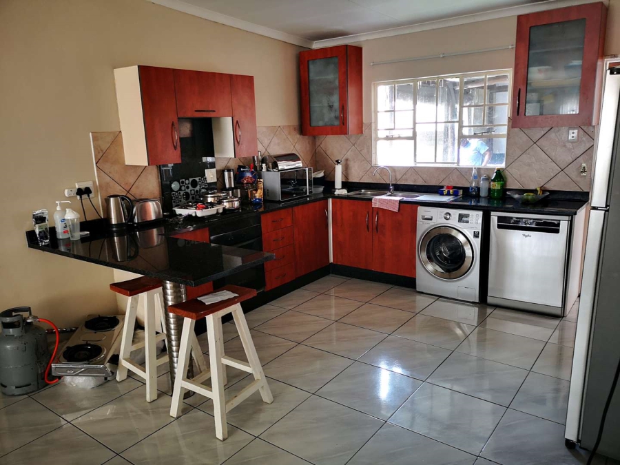 3 Bedroom Property for Sale in Liefde en Vrede Gauteng