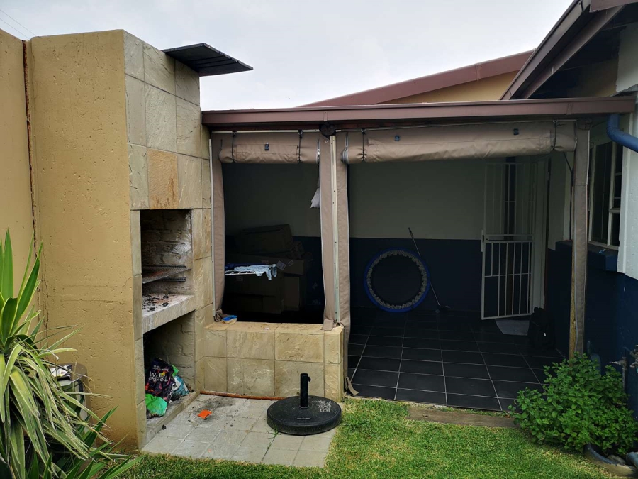 3 Bedroom Property for Sale in Liefde en Vrede Gauteng