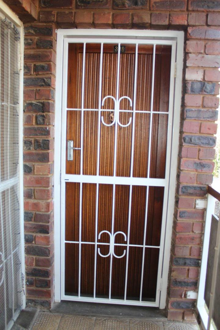 To Let 2 Bedroom Property for Rent in Pretoria Gardens Gauteng