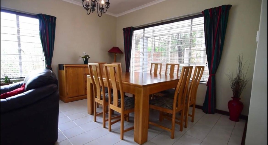 6 Bedroom Property for Sale in Weltevreden Park Gauteng