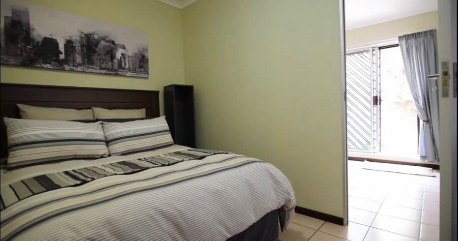 6 Bedroom Property for Sale in Weltevreden Park Gauteng