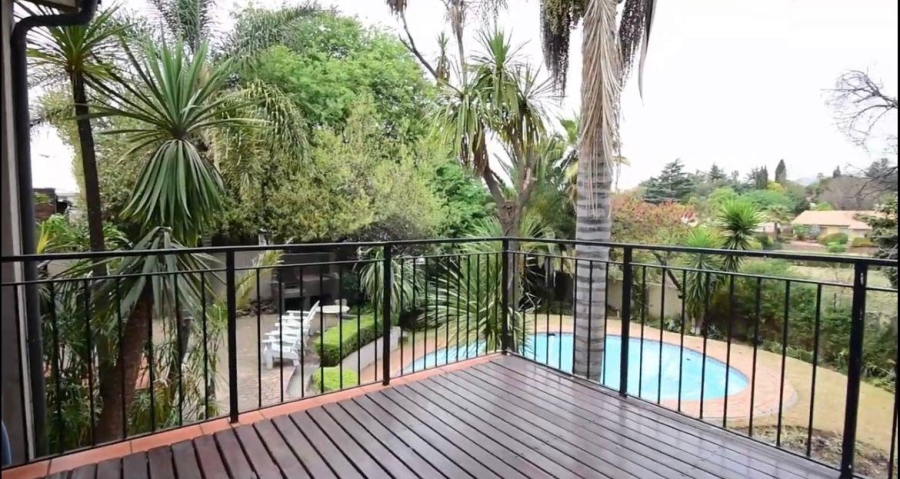 6 Bedroom Property for Sale in Weltevreden Park Gauteng