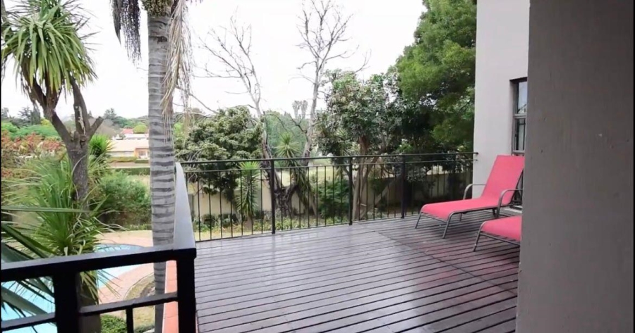 6 Bedroom Property for Sale in Weltevreden Park Gauteng