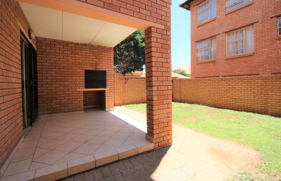 To Let 2 Bedroom Property for Rent in Hazeldean Gauteng