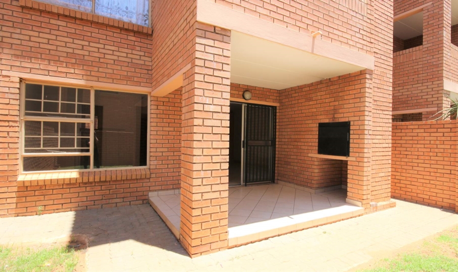 To Let 2 Bedroom Property for Rent in Hazeldean Gauteng