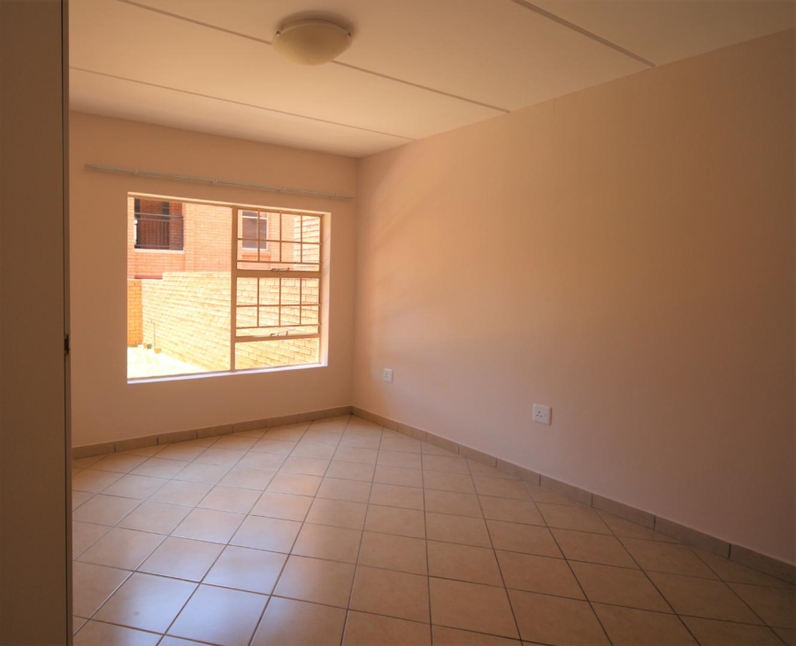 To Let 2 Bedroom Property for Rent in Hazeldean Gauteng