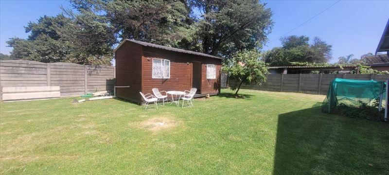 4 Bedroom Property for Sale in Bonaero Park Gauteng