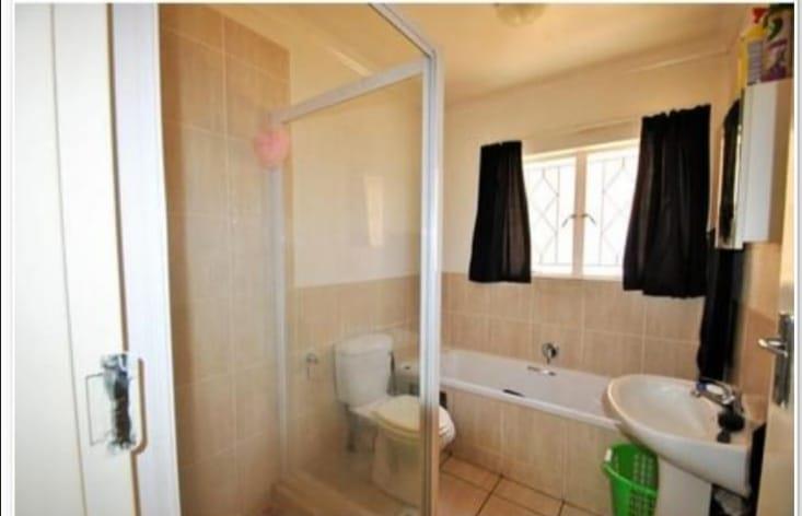 2 Bedroom Property for Sale in Towerby Gauteng