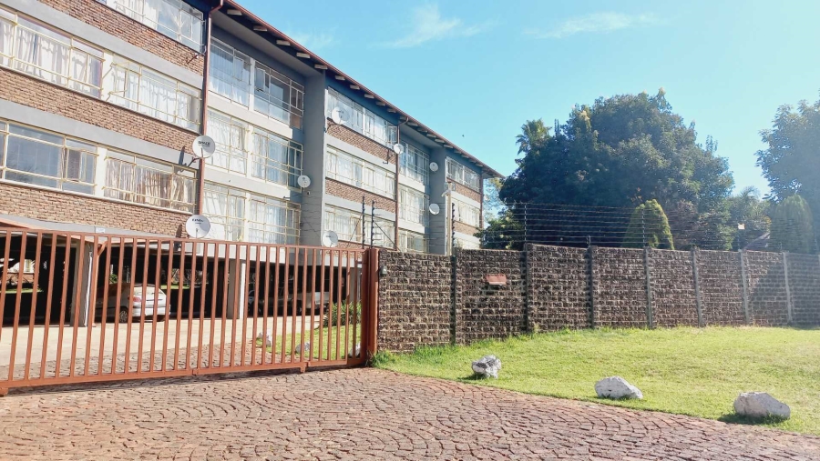 2 Bedroom Property for Sale in Rhodesfield Gauteng