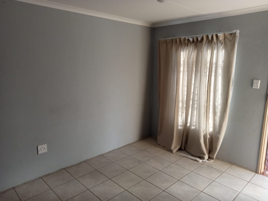 To Let 2 Bedroom Property for Rent in Sky City Gauteng