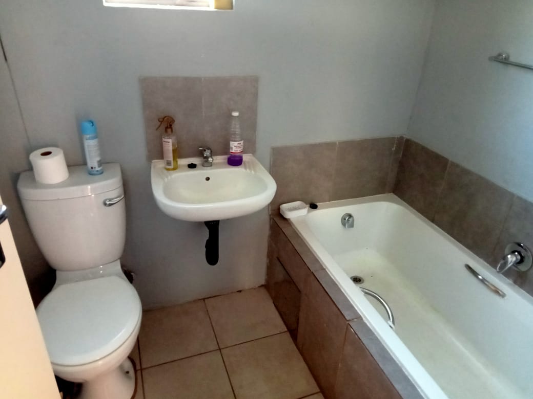 To Let 2 Bedroom Property for Rent in Sky City Gauteng