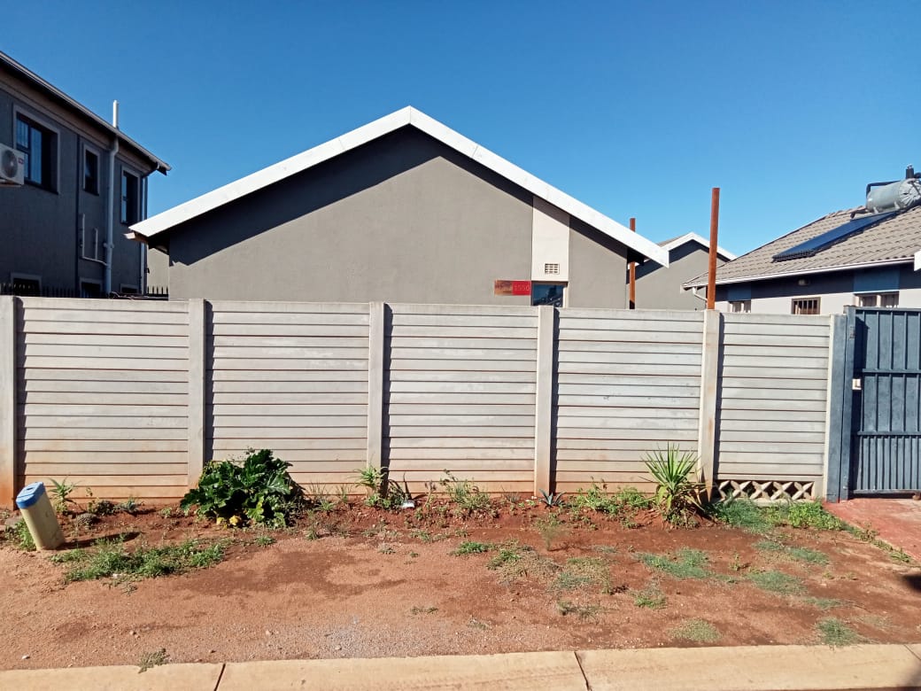 To Let 2 Bedroom Property for Rent in Sky City Gauteng