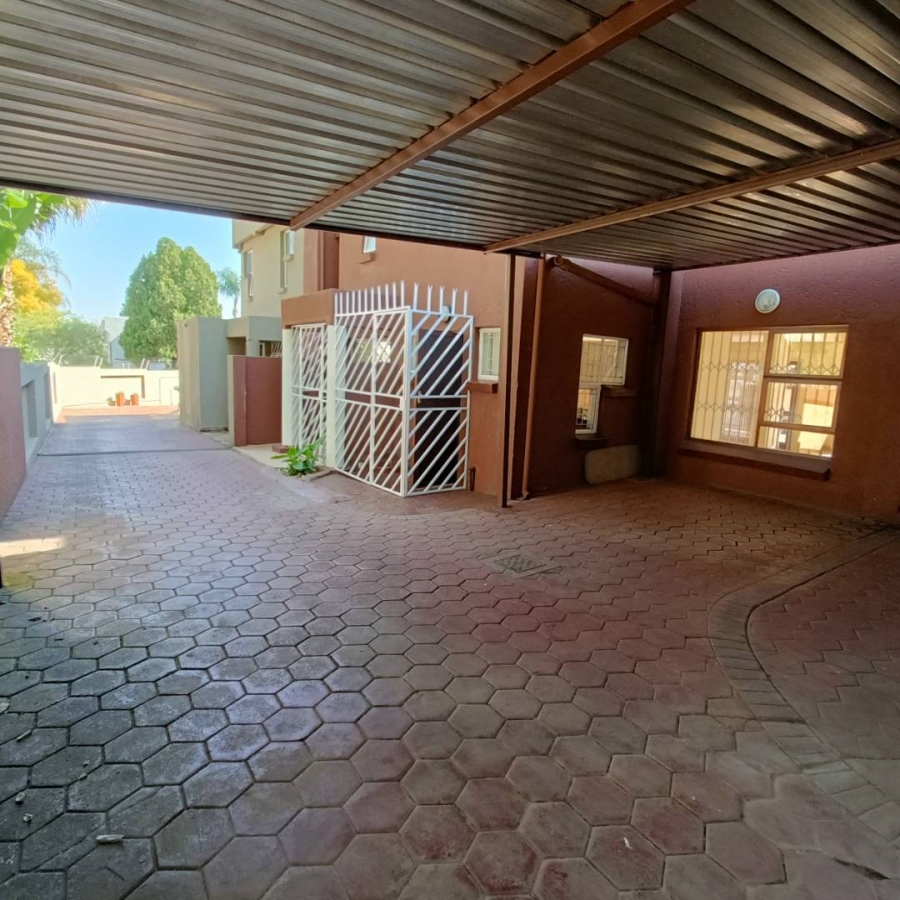 3 Bedroom Property for Sale in Clubview Gauteng