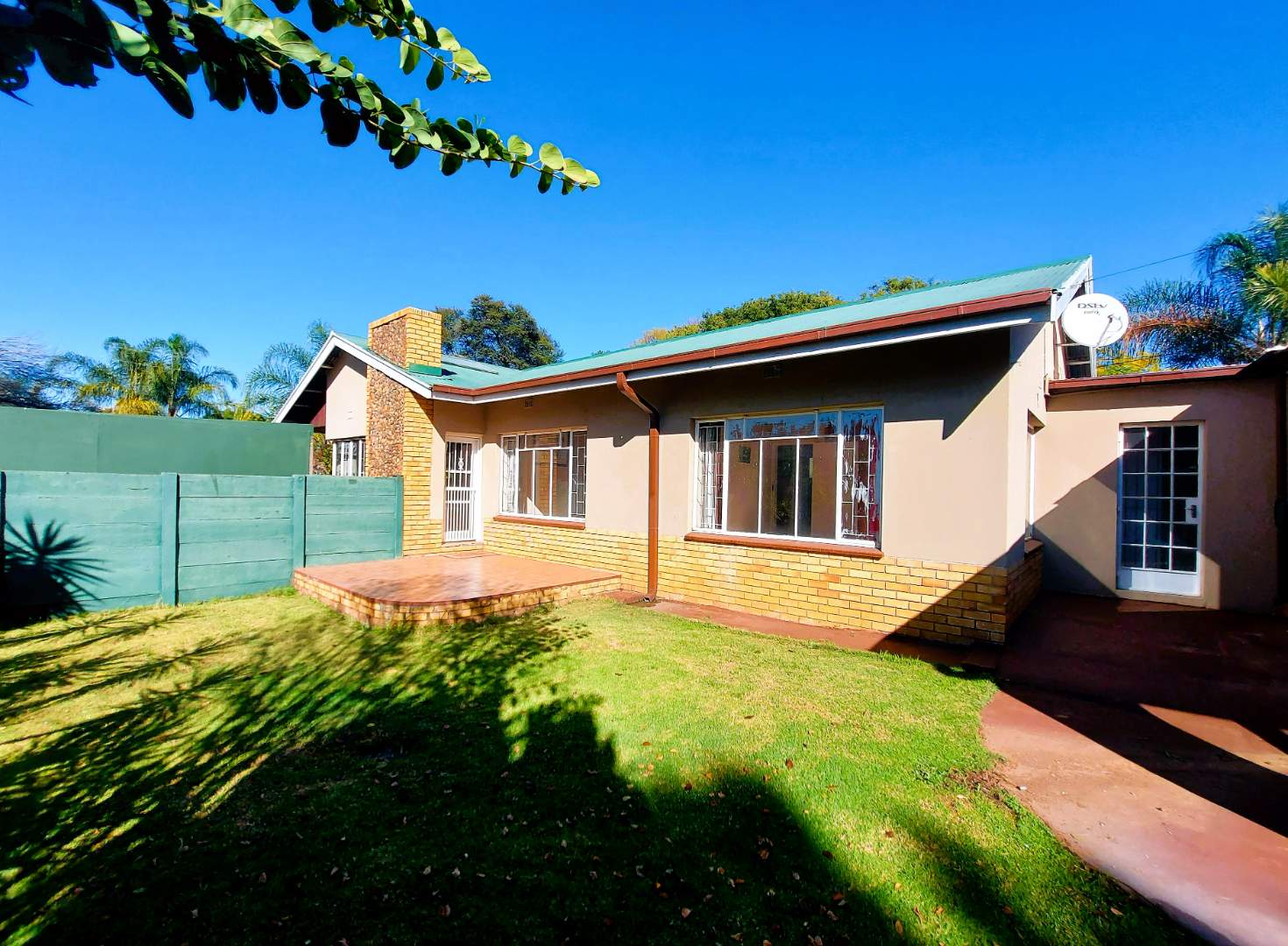 Waverley Property Property and Houses for Sale in Waverley.