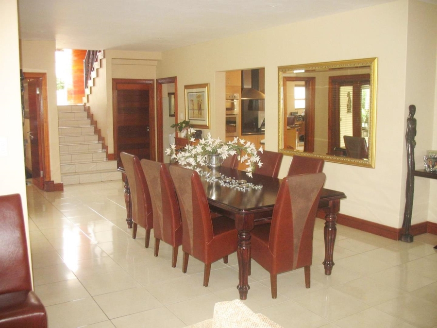 To Let 4 Bedroom Property for Rent in Woodmead Gauteng