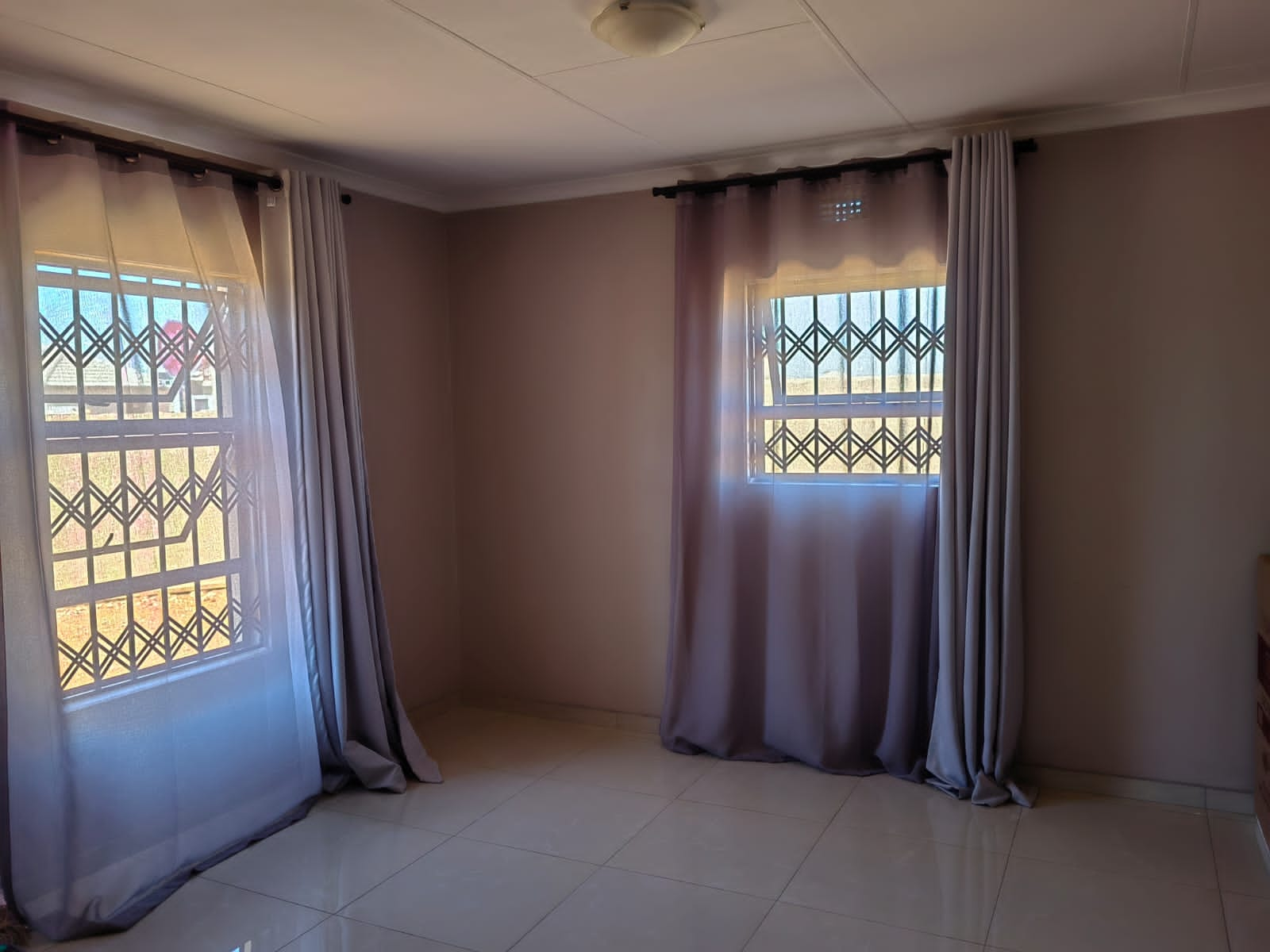 3 Bedroom Property for Sale in Clayville Gauteng