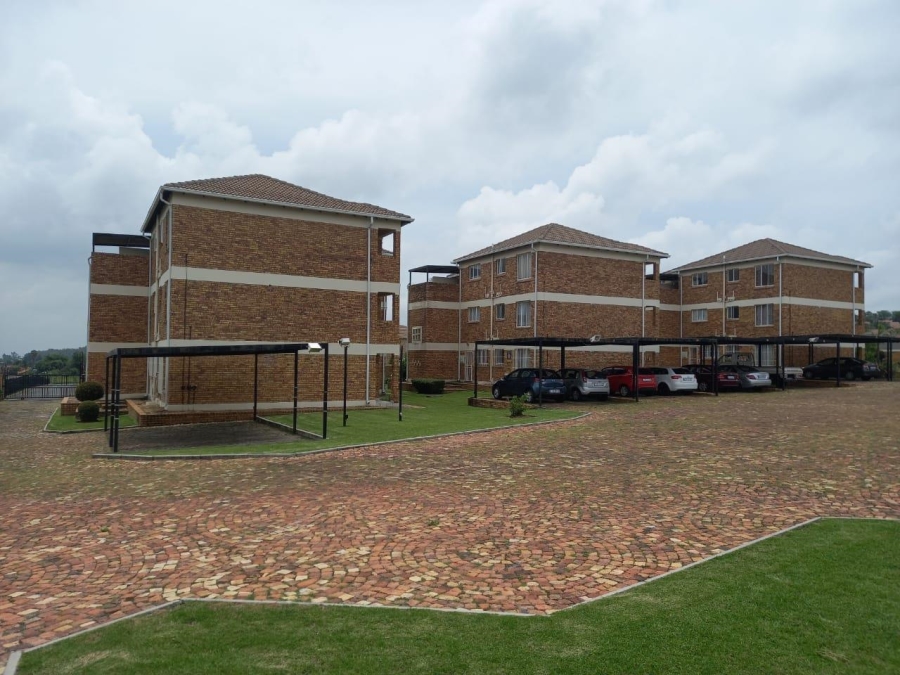 1 Bedroom Property for Sale in Strubensvallei Gauteng