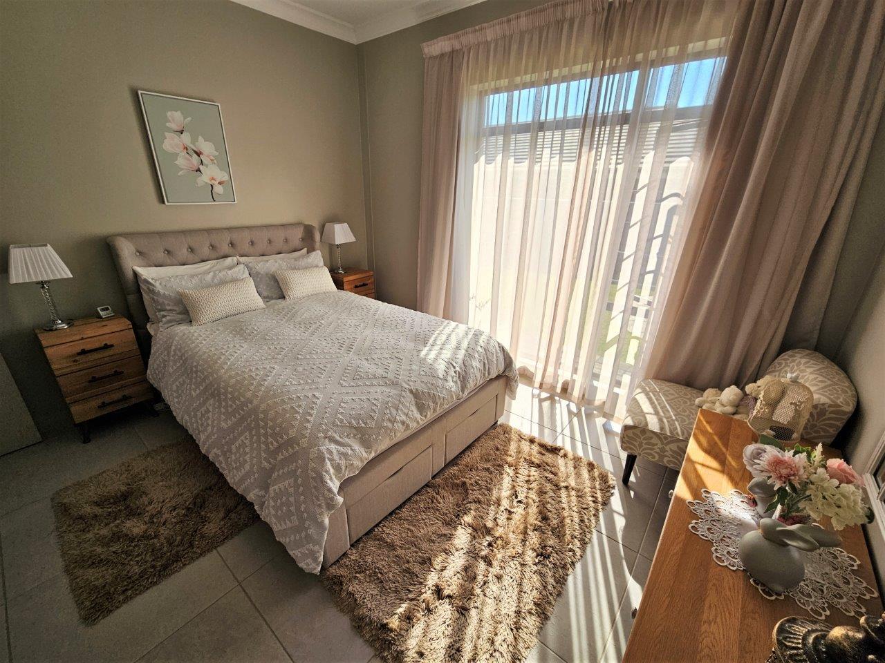 3 Bedroom Property for Sale in Waterkloof Ridge Gauteng