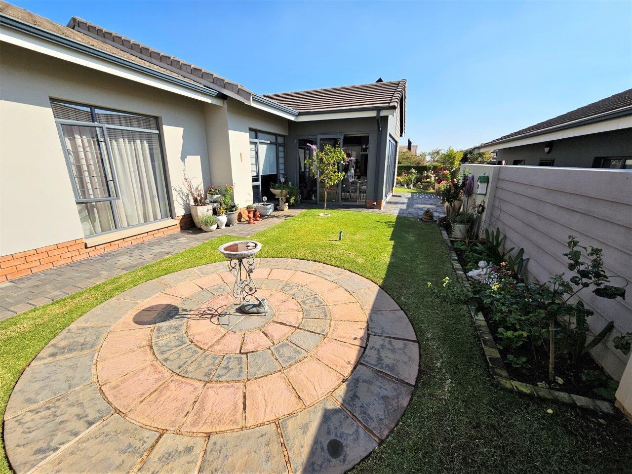 3 Bedroom Property for Sale in Waterkloof Ridge Gauteng