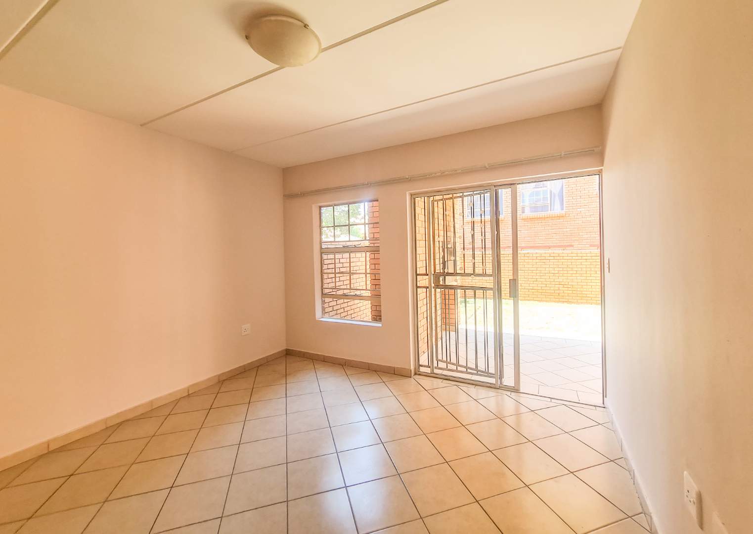 To Let 2 Bedroom Property for Rent in Hazeldean Gauteng