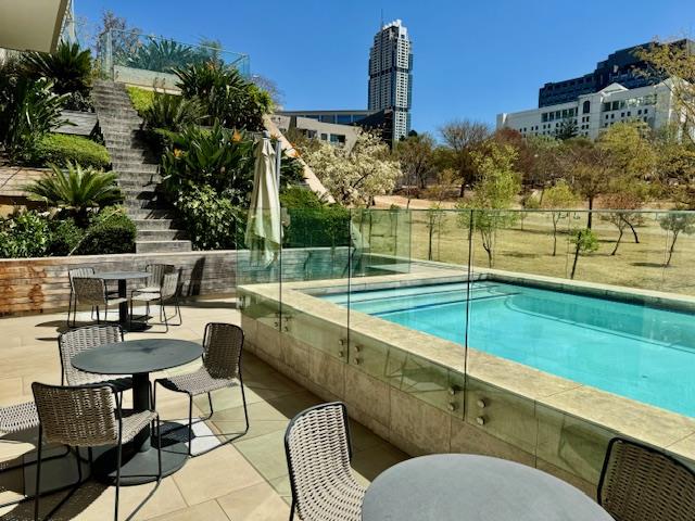 To Let 1 Bedroom Property for Rent in Sandown Gauteng