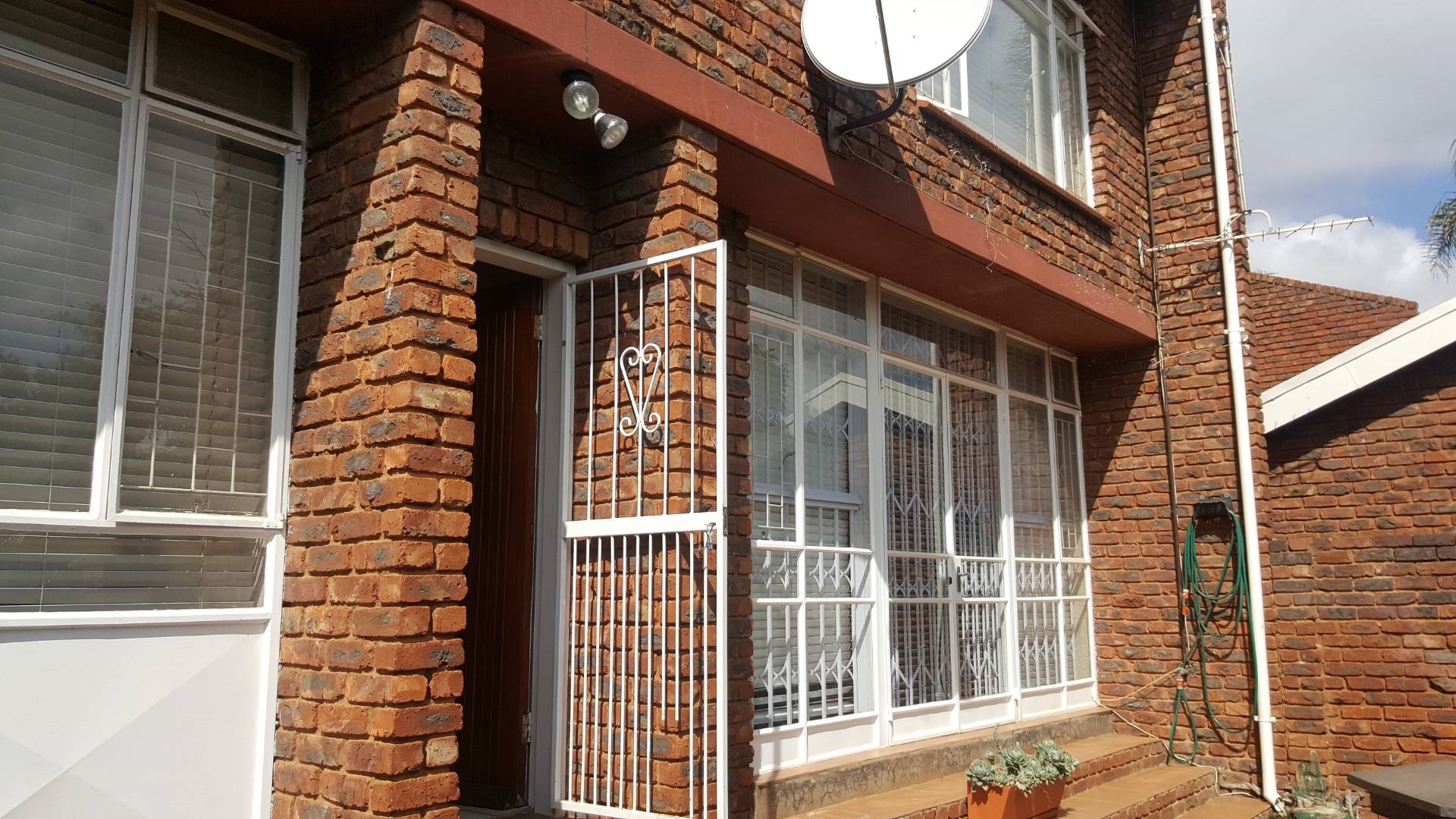 3 Bedroom Property for Sale in Hennopspark Gauteng