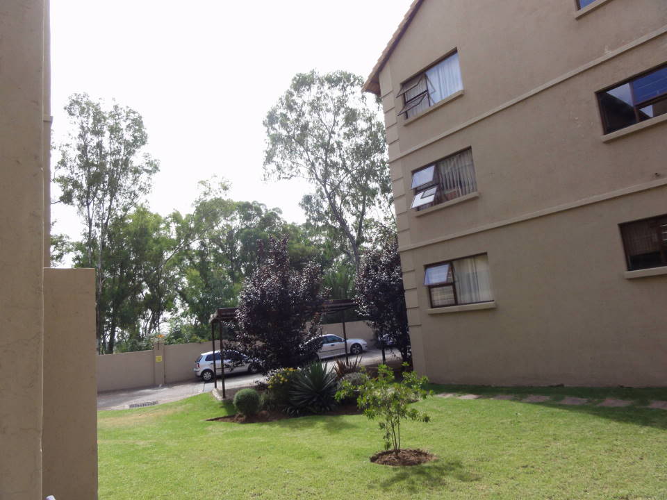 2 Bedroom Property for Sale in Sunninghill Gauteng