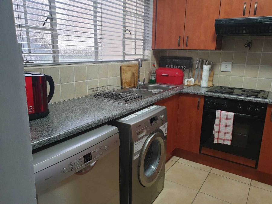 2 Bedroom Property for Sale in Meredale Gauteng