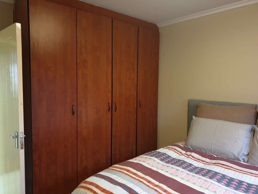 2 Bedroom Property for Sale in Meredale Gauteng