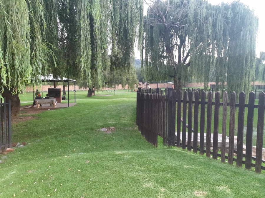 2 Bedroom Property for Sale in Meredale Gauteng