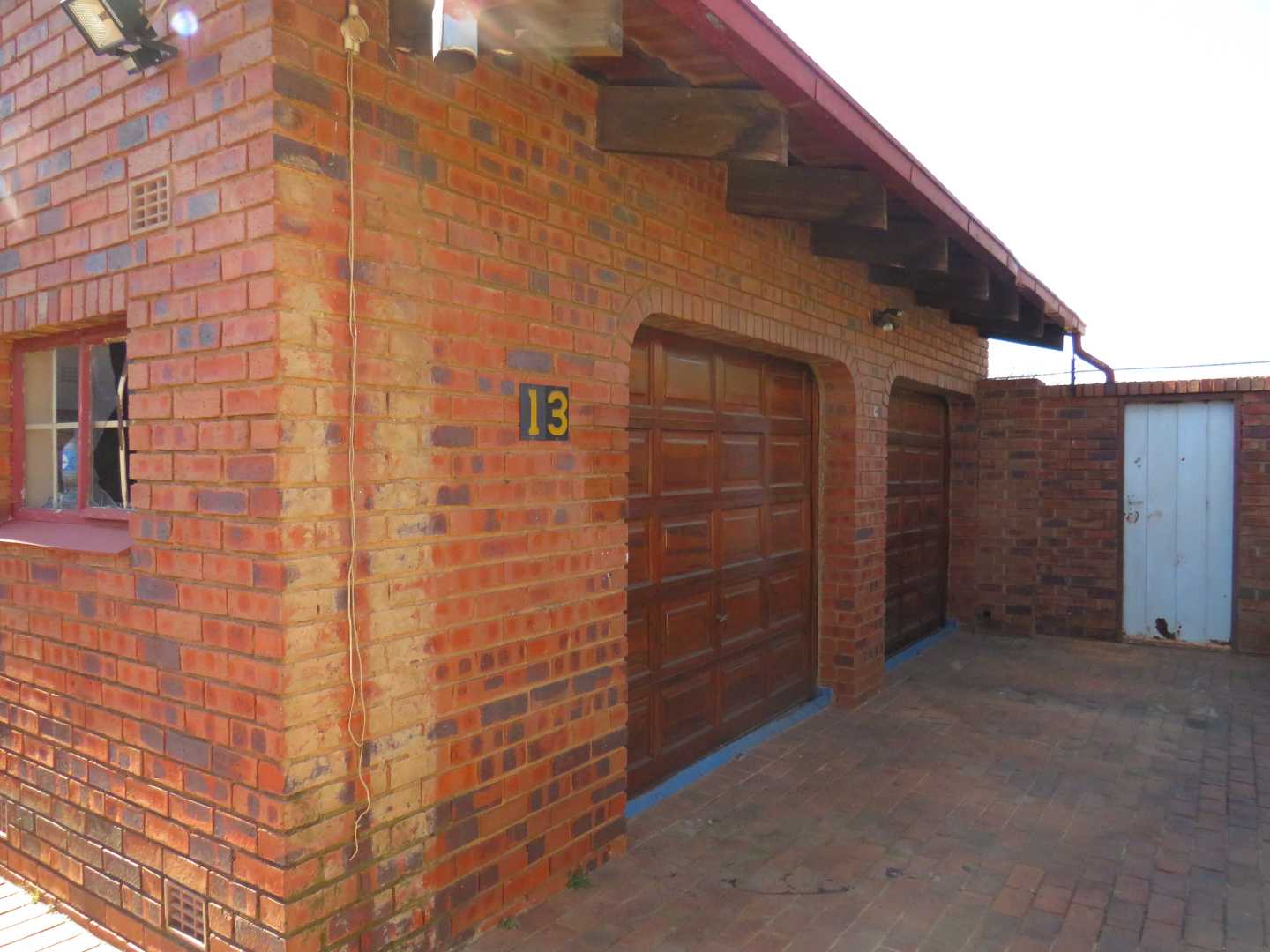 5 Bedroom Property for Sale in The Hill Gauteng