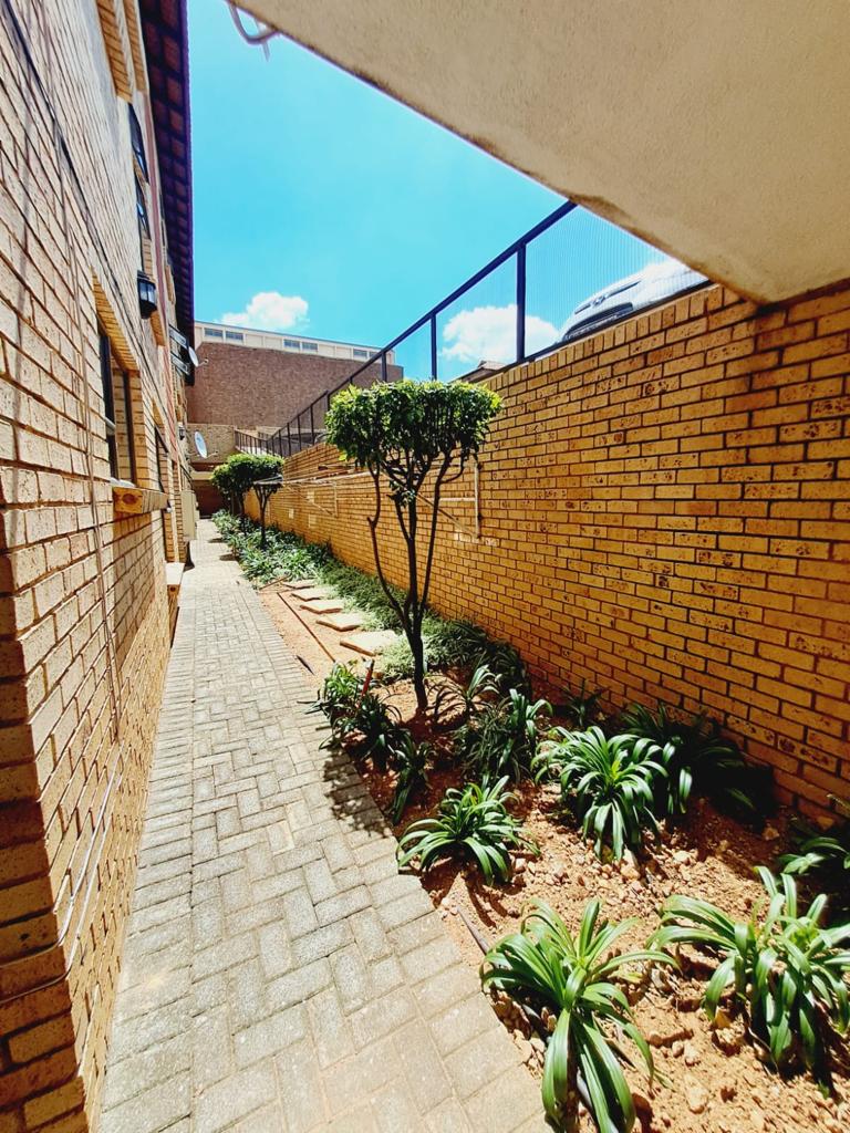 2 Bedroom Property for Sale in Krugersdorp Gauteng