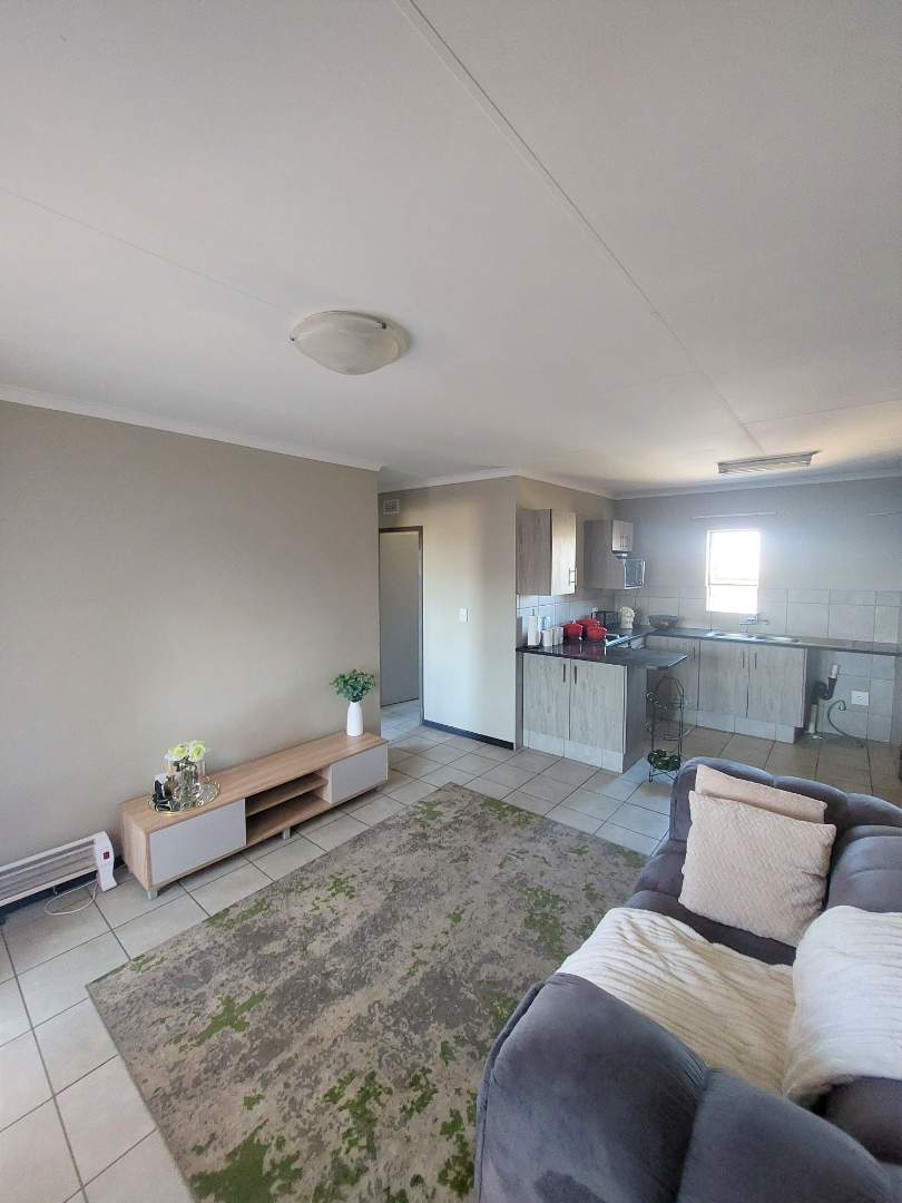 2 Bedroom Property for Sale in Heuweloord Gauteng