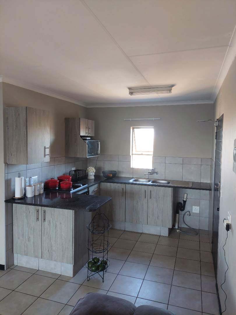 2 Bedroom Property for Sale in Heuweloord Gauteng